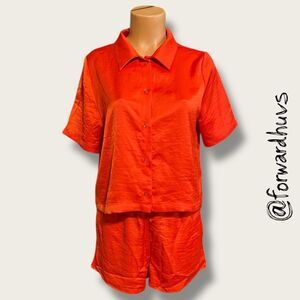House of Harlow Orange Satin Lounge Set – Size S